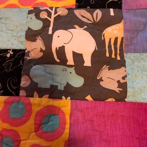 Baby Quilt African animals handcrafted - Picture 2 of 7